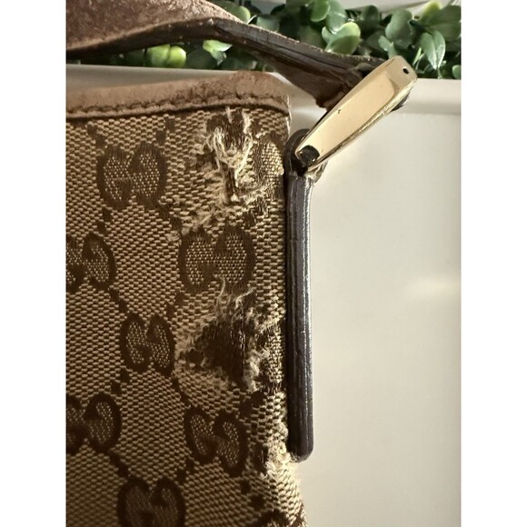 Gucci GG Canvas Brown Messenger Crossbody Bag Leather Trim Gold Hardware Read - Picture 9 of 14
